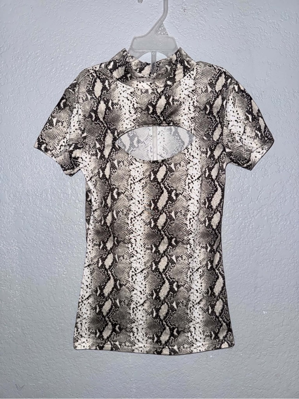Rue21 Snake-Print Cutout Top in Black and White
